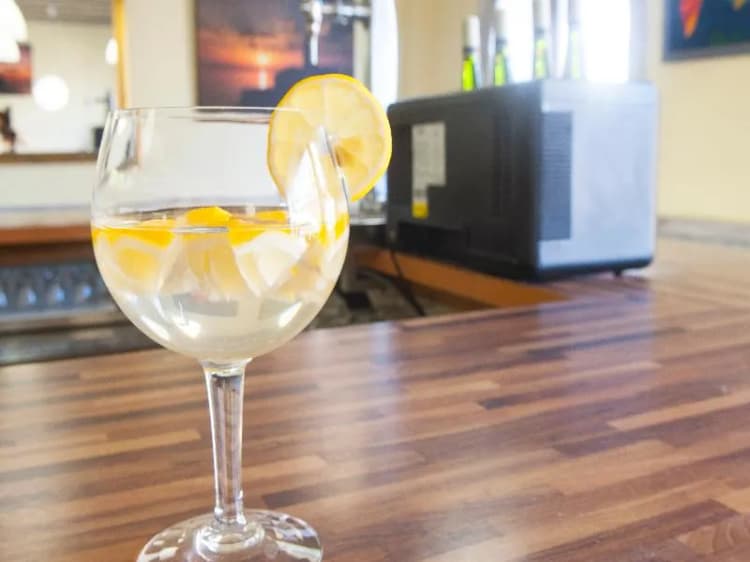 Bar, Louty Golea, Majorca