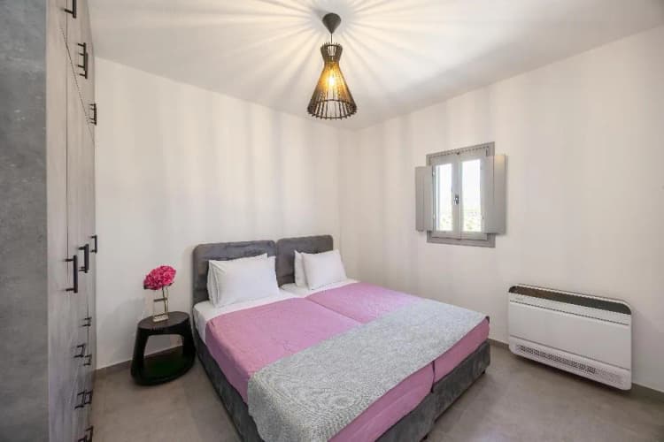 APARTMENT TWO BEDROOMS WITH PRIVATE POOL Room, Thermes Luxury Villas by Mr and Mrs White, Santorini