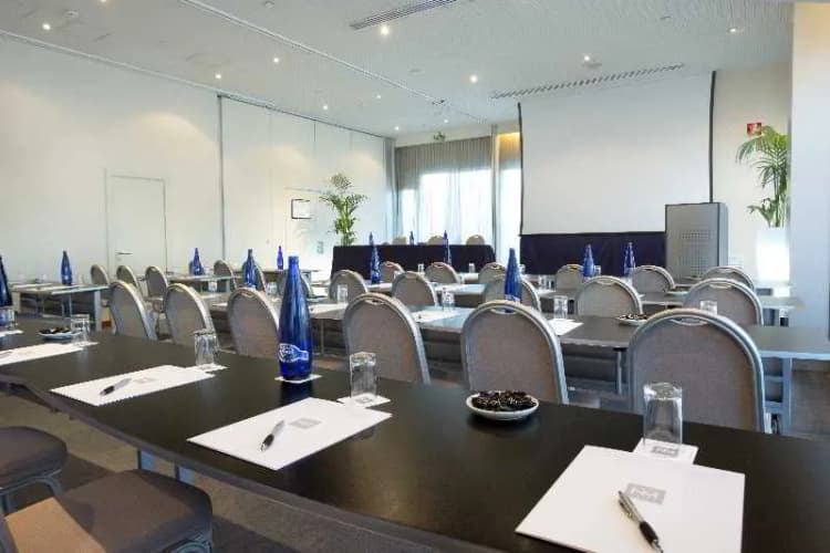 Conferences, Nuevo Madrid, Madrid
