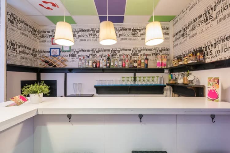 Bar, Feel Hostel City Center Malaga, Costa Del Sol