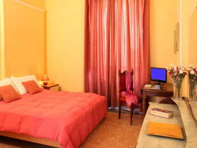 Room, Prince of Navona, Rome