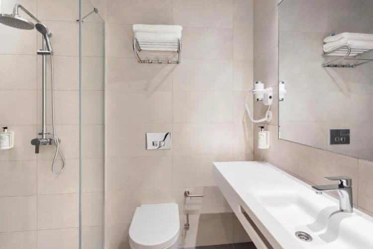 DOUBLE STANDARD Room, B&B Hotel Lisboa Oeiras, Lisbon