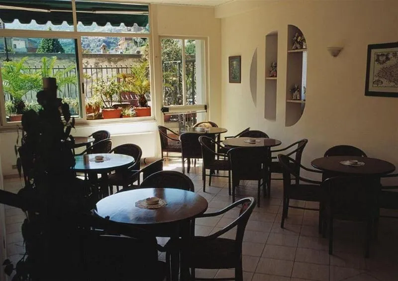Bar, delle Palme, Catania
