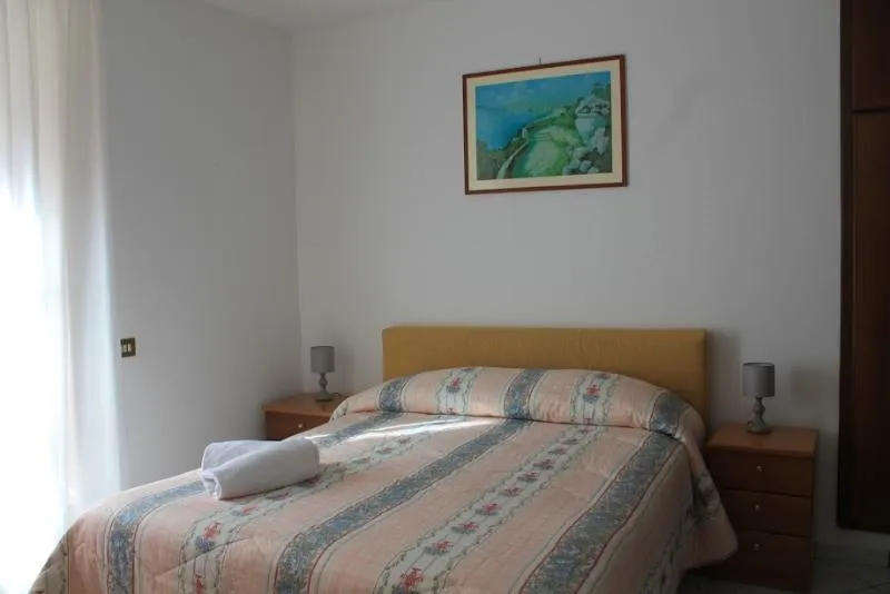 APARTMENT CAPACITY 2 Room, Il Casale Del Golfo, Naples