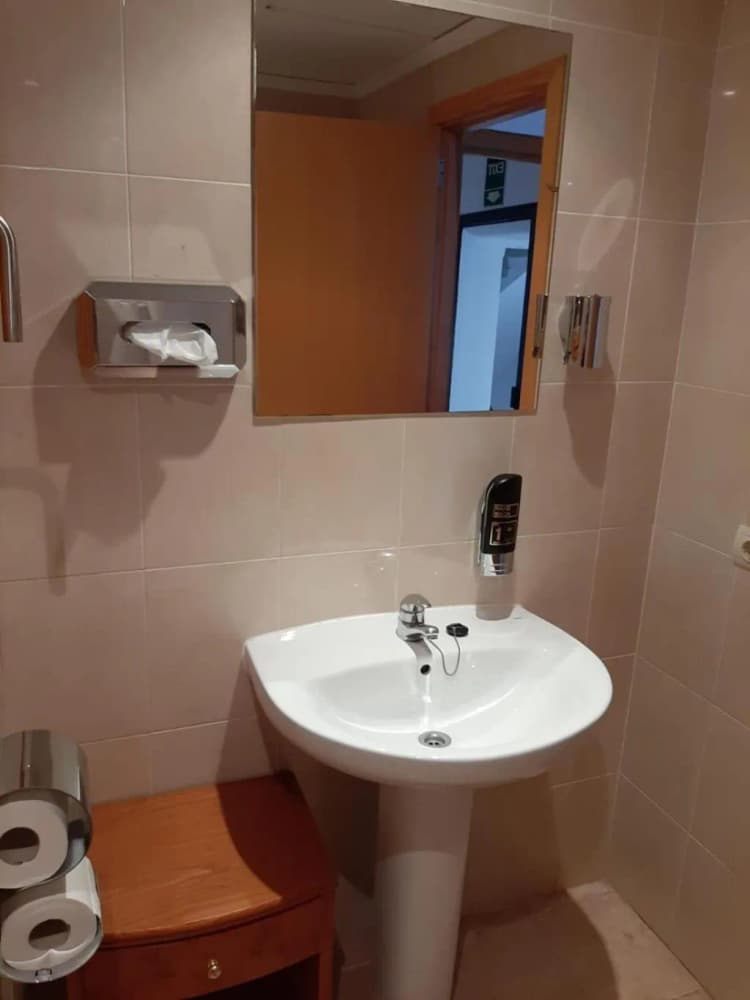 DOUBLE WITH BALCONY Room, The Hostal Tierramar, Majorca