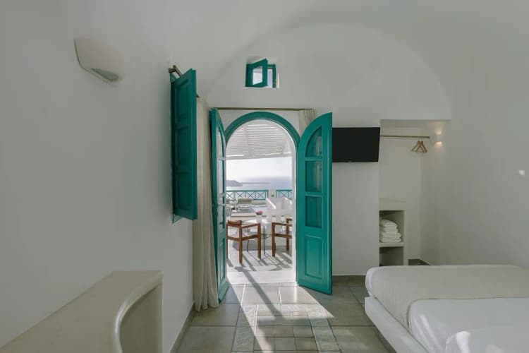 DOUBLE WITHOUT BALCONY Room, Afroessa Hotel, Santorini