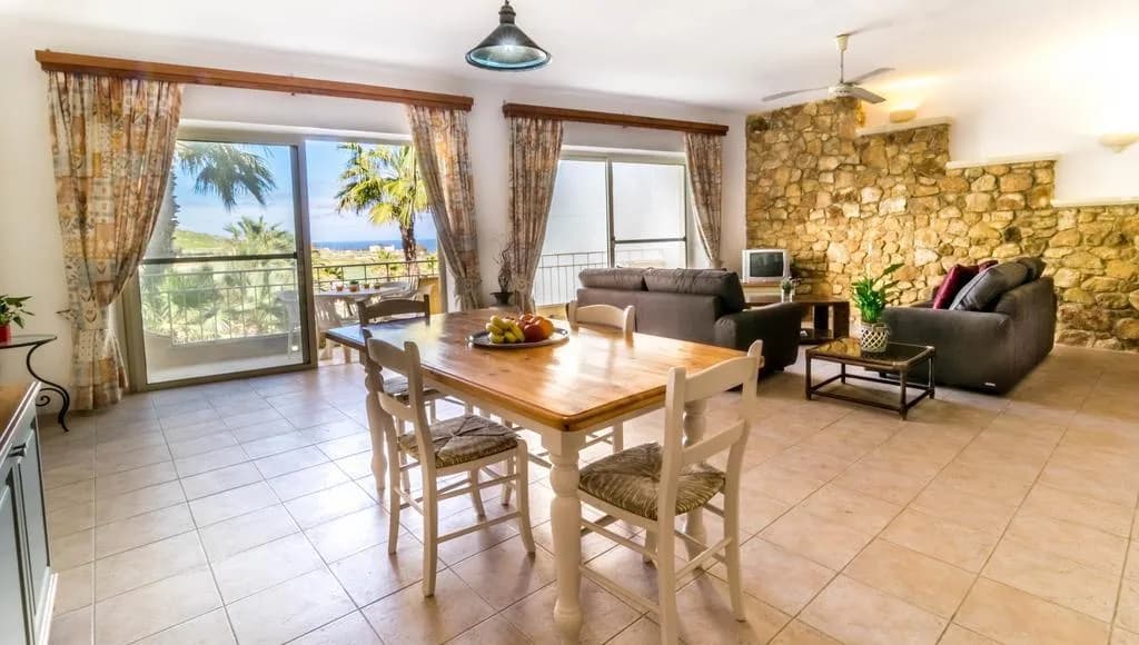 APARTMENT TWO BEDROOMS Room, Ta Frenc Apartments, Gozo