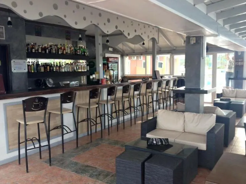 Bar, Alexis Pool Apartments, Corfu