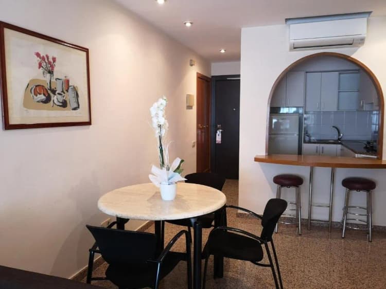 APARTMENT CAPACITY 1 Room, URH Ciutat de Mataró, Barcelona