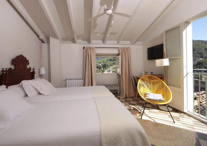 DOUBLE SINGLE USE STANDARD Room, Ca's Papa, Majorca