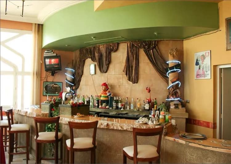 Bar, Tej Marhaba, Tunisia