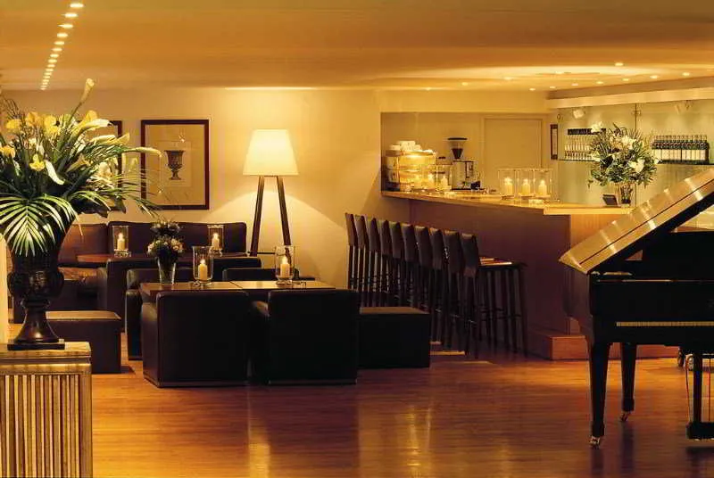 Bar, Grand Resort Lagonissi, Athens