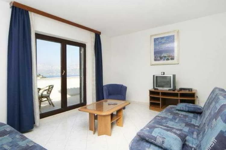 APARTMENT CAPACITY 4 ONE BEDROOM Room, Villa Pucisca, Split
