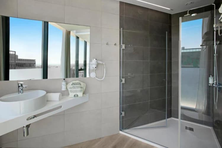DOUBLE STANDARD Room, B&B HOTEL Porto Gaia, Porto