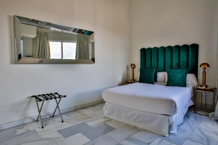 FAMILY ROOM CAPACITY 6 Room, Hotel 11th Principe by Splendom Suites, Madrid