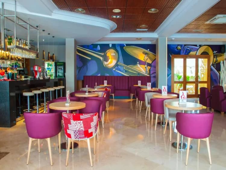 Bar, Golden Taurus Aquapark Resort, Costa Brava