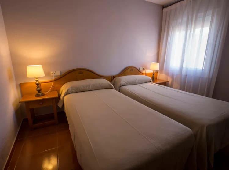 APARTMENT CAPACITY 4 ONE BEDROOM Room, Apartamentos Vila de Tossa, Costa Brava