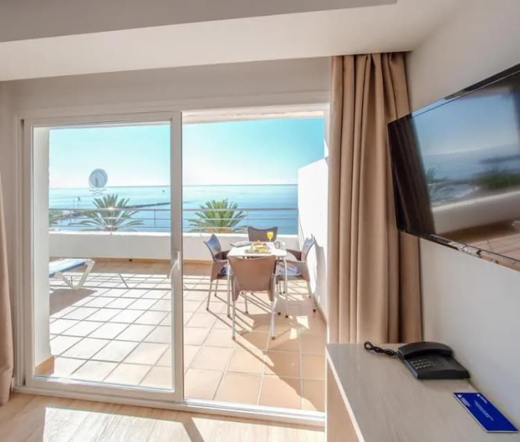 APARTMENT SEA VIEW CAPACITY 3 Room, Puerto Azul Marbella, Costa Del Sol