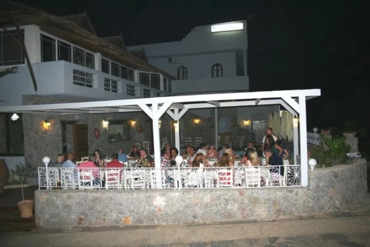 Bar, Naiades Almiros River, Crete