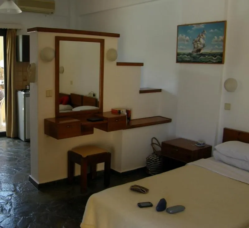 APARTMENT GARDEN VIEW ONE BEDROOM Room, Pergamos Village, Crete