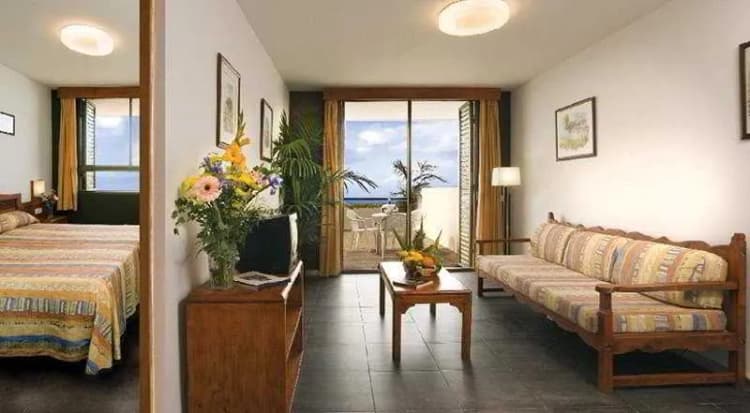 Room, Caledonia Park, Tenerife