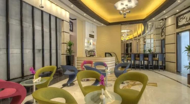 Bar, Raintree Rolla Hotel, Dubai