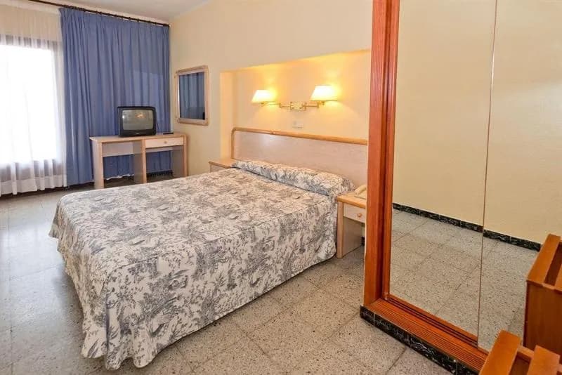 Double or Twin STANDARD Room, Hotel Vila De Calella, Costa Brava