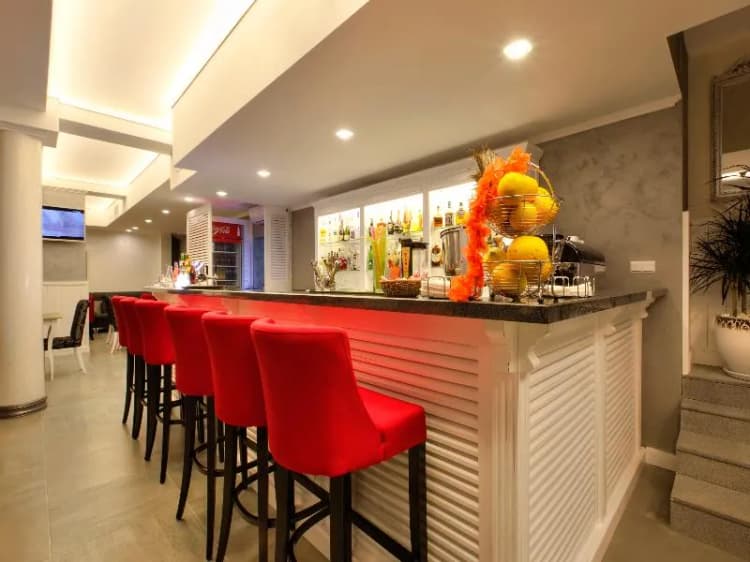 Bar, White Rock Castle Suite Hotel & Spa, Varna