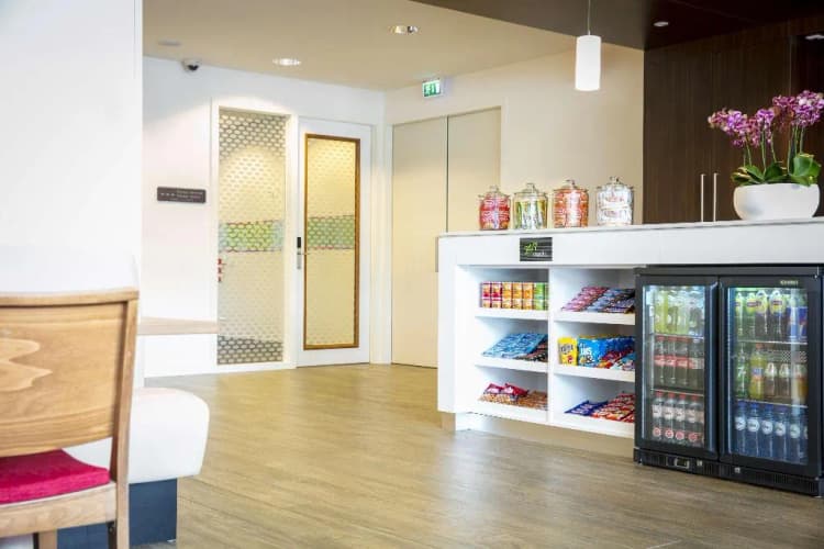 Bar, Hampton by Hilton Amsterdam / Arena Boulevard, Amsterdam