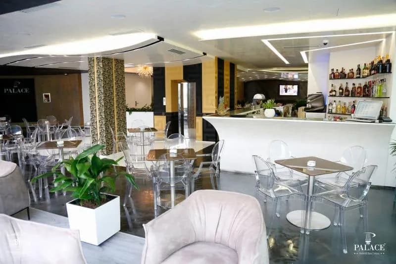 Bar, Palace hotel Vlore, Kavaje