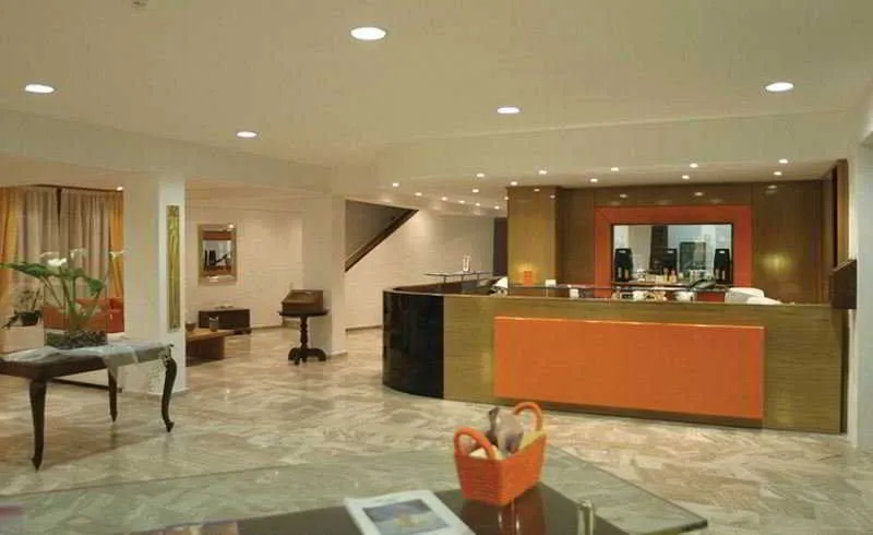 Lobby, Punda, Skiathos