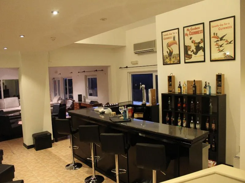 Bar, Estoril 7, Lisbon