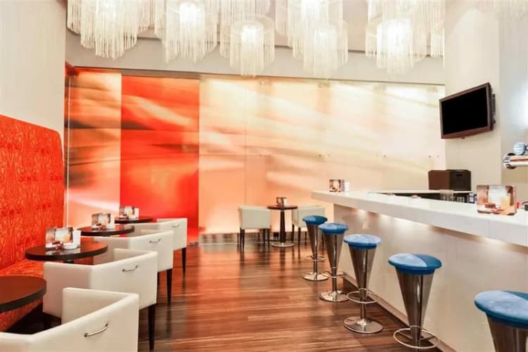 Bar, Ibis Mall Avenue Dubai Hotel, Dubai