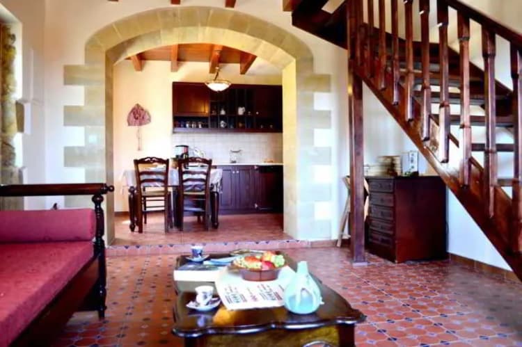 Lobby, Sevi Small, Crete