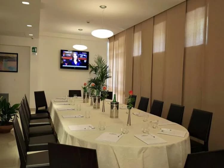 Conferences, La Costiera, Naples