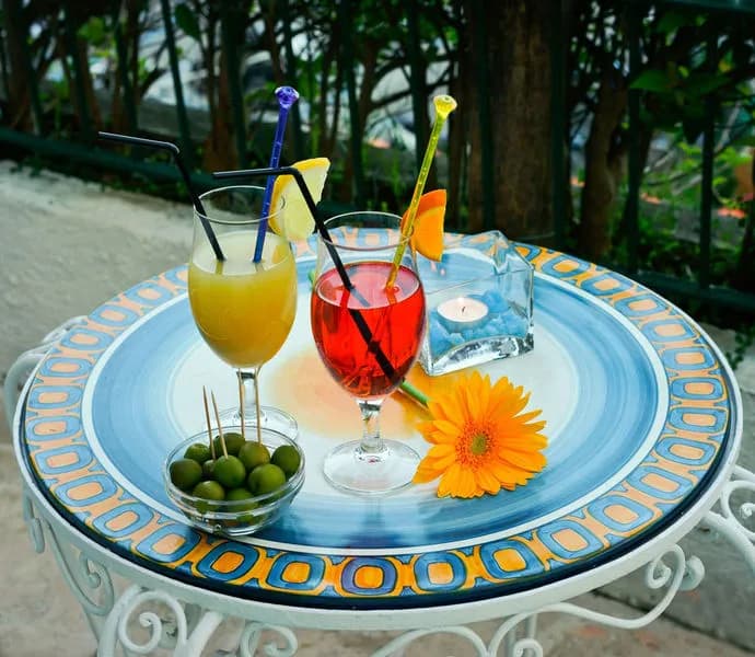 Bar, Aurora, Naples