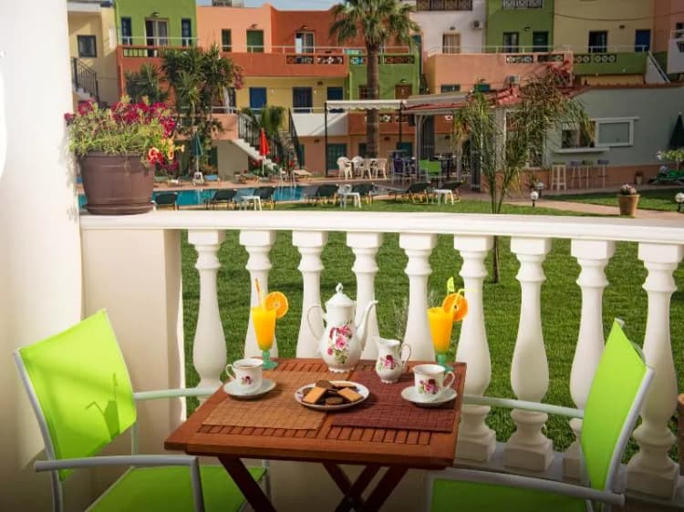 APARTMENT CAPACITY 5 Room, King Village, Crete