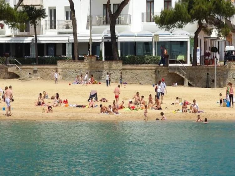 Beach, Llafranch, Costa Brava