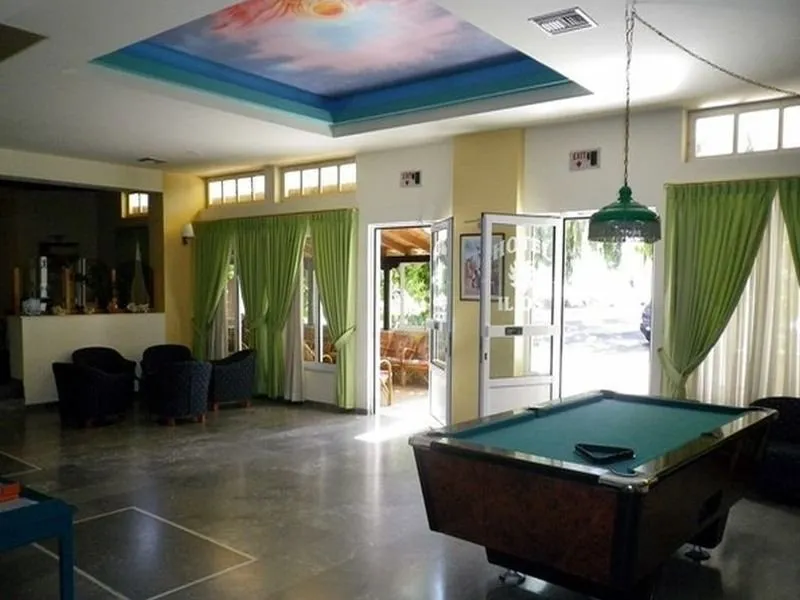 Bar, Ilios, Crete