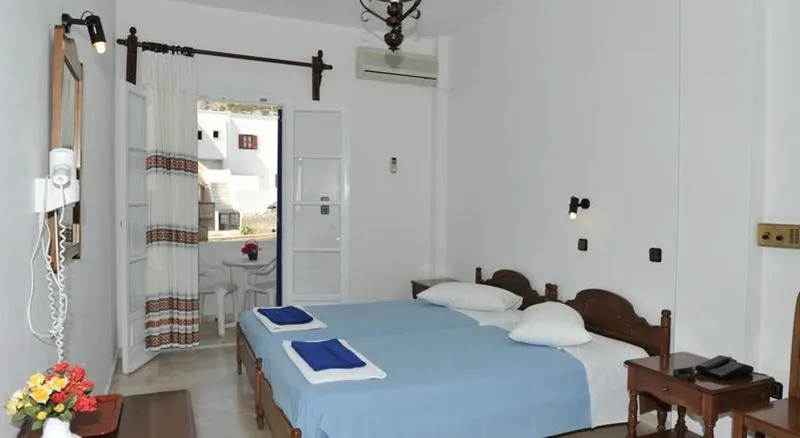 Double or Twin STANDARD Room, Proteas Hotel, Santorini