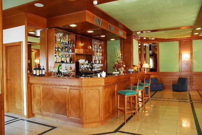 Bar, Park Imperatore Adriano, Rome