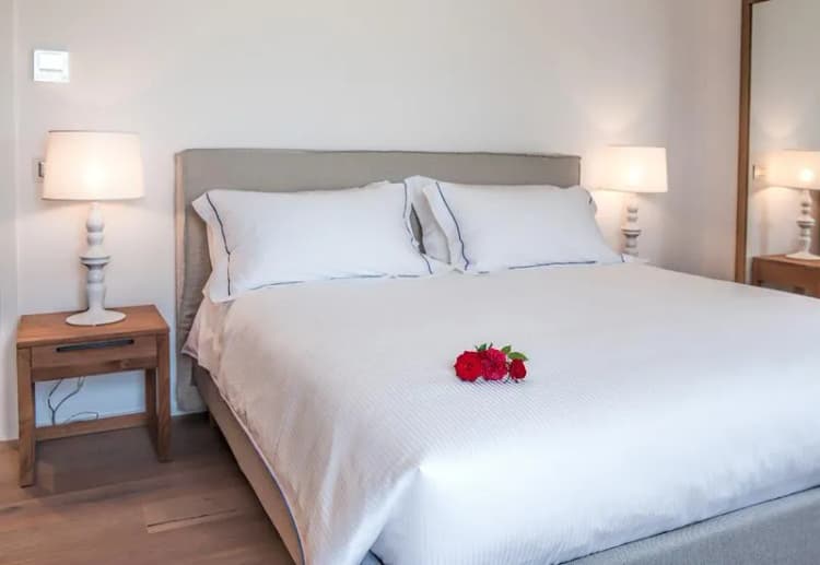 APARTMENT THREE BEDROOMS Room, Masseria della-Volpe, Catania