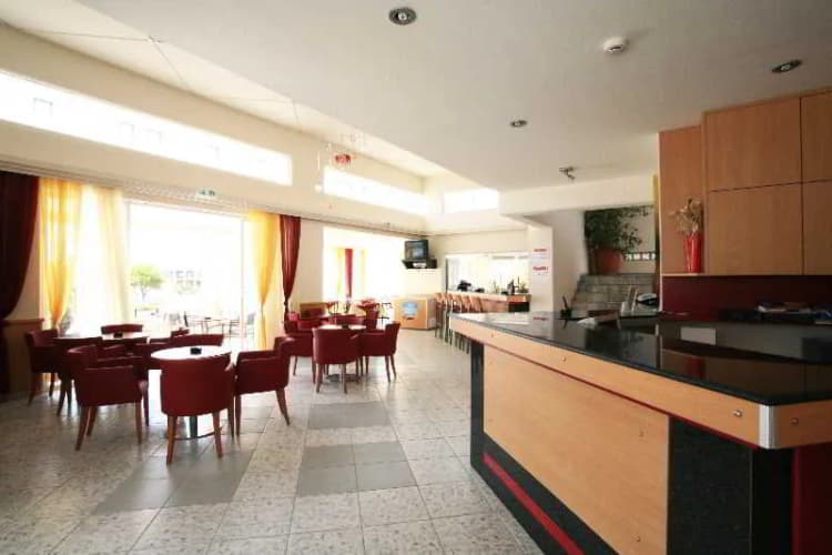 Bar, Irinna, Rhodes