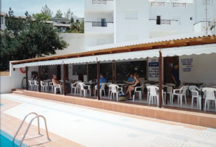 Bar, Tasmania Village, Crete