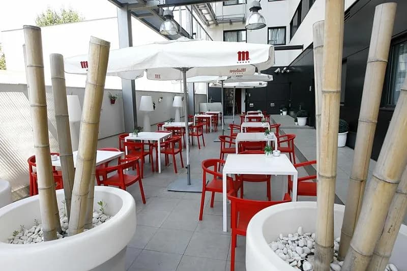 Bar, Travelodge Barcelona Poblenou, Barcelona