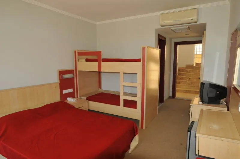 DOUBLE BUNK BED Room, Carna Garden Hotel, Antalya