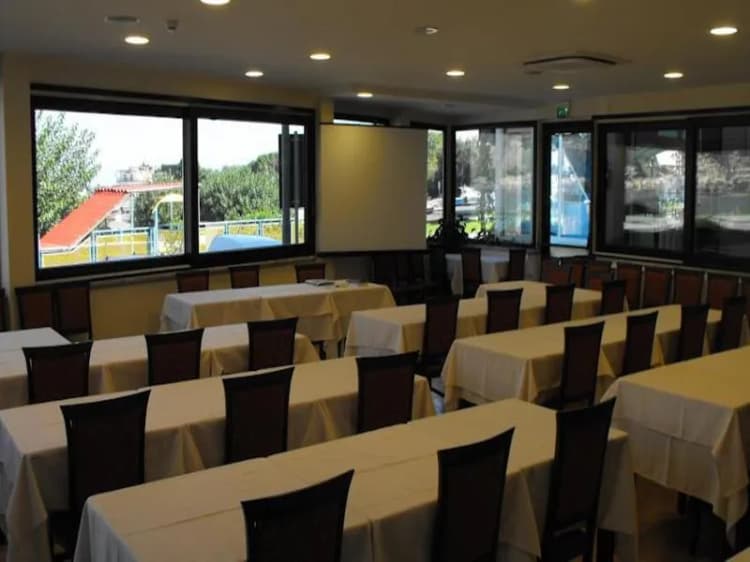 Conferences, Sabbie D'Oro, Catania