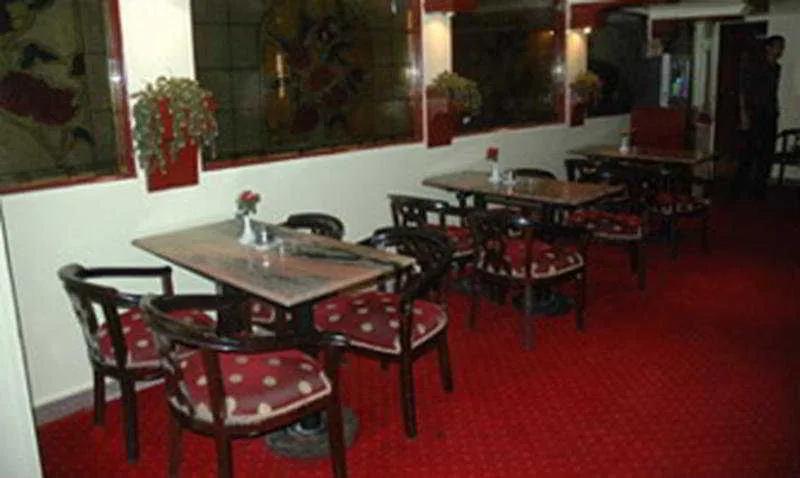 Bar, Hormoheb, Cairo