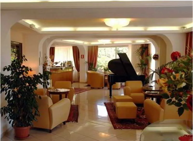 Lobby, Wave Hotel, Catania