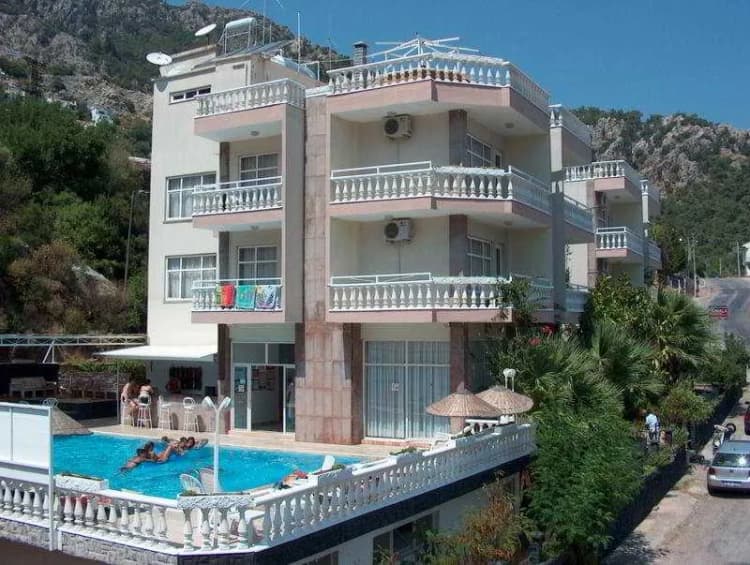 Pool, Kavala, Dalaman